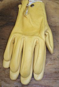 Geier Deerskin Glove with Snap
